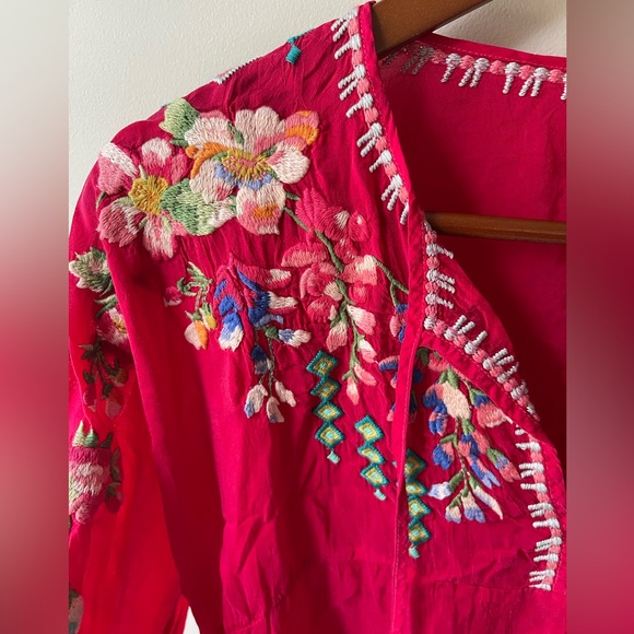 JOHNNY WAS Vanessa Cupro Blouse Red Embroidered Long Sleeve Tunic Top Medium - Picture 6 of 8